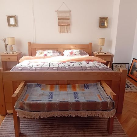 Konak Ugnji-Village Cetinje Bagian luar foto