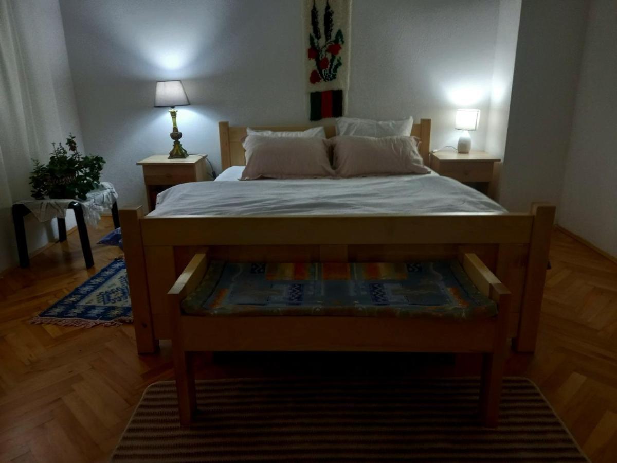 Konak Ugnji-Village Cetinje Bagian luar foto