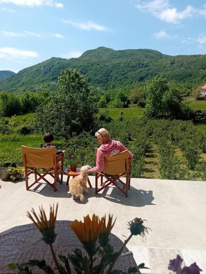 Konak Ugnji-Village Cetinje Bagian luar foto