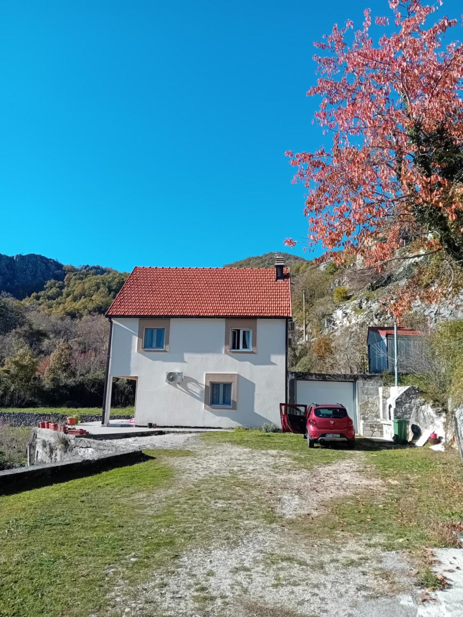 Konak Ugnji-Village Cetinje Bagian luar foto